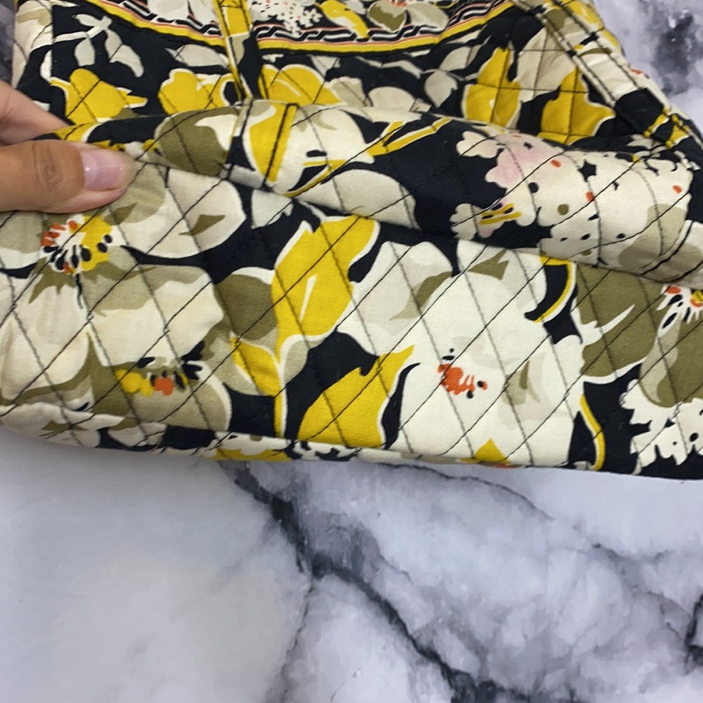 VERA BRADLEY quilted floral fabric small tote bag - Picture 3 of 7